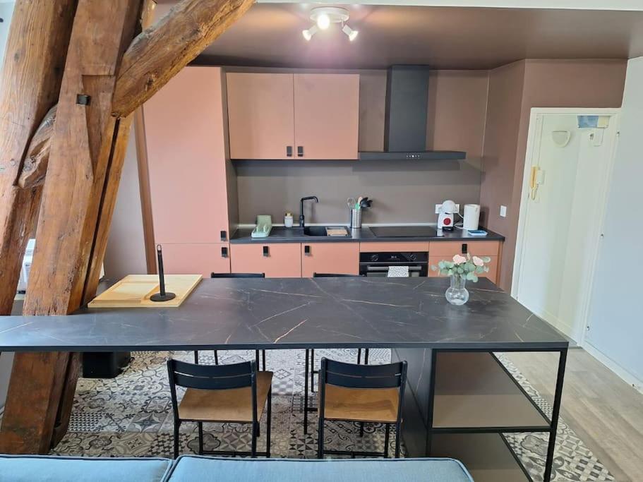 Lumineux T2 50 M2 - Hypercentre * Besançon